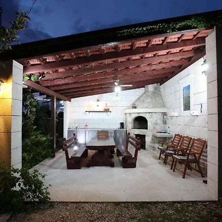 Arte شقة ماكارسكا